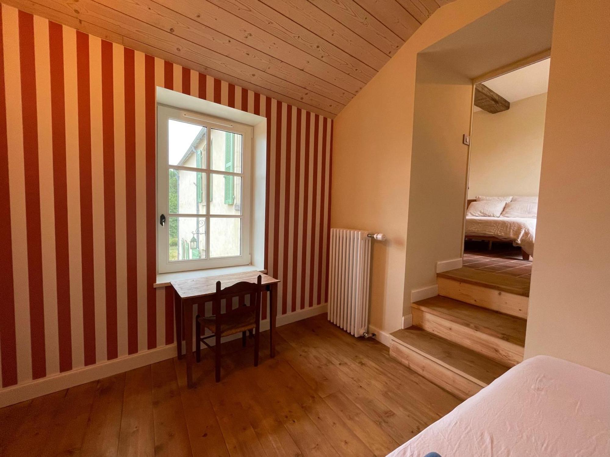 Holiday home Le Prieure Saint Pierre, Et D'hotes Dans Un Parc Classe