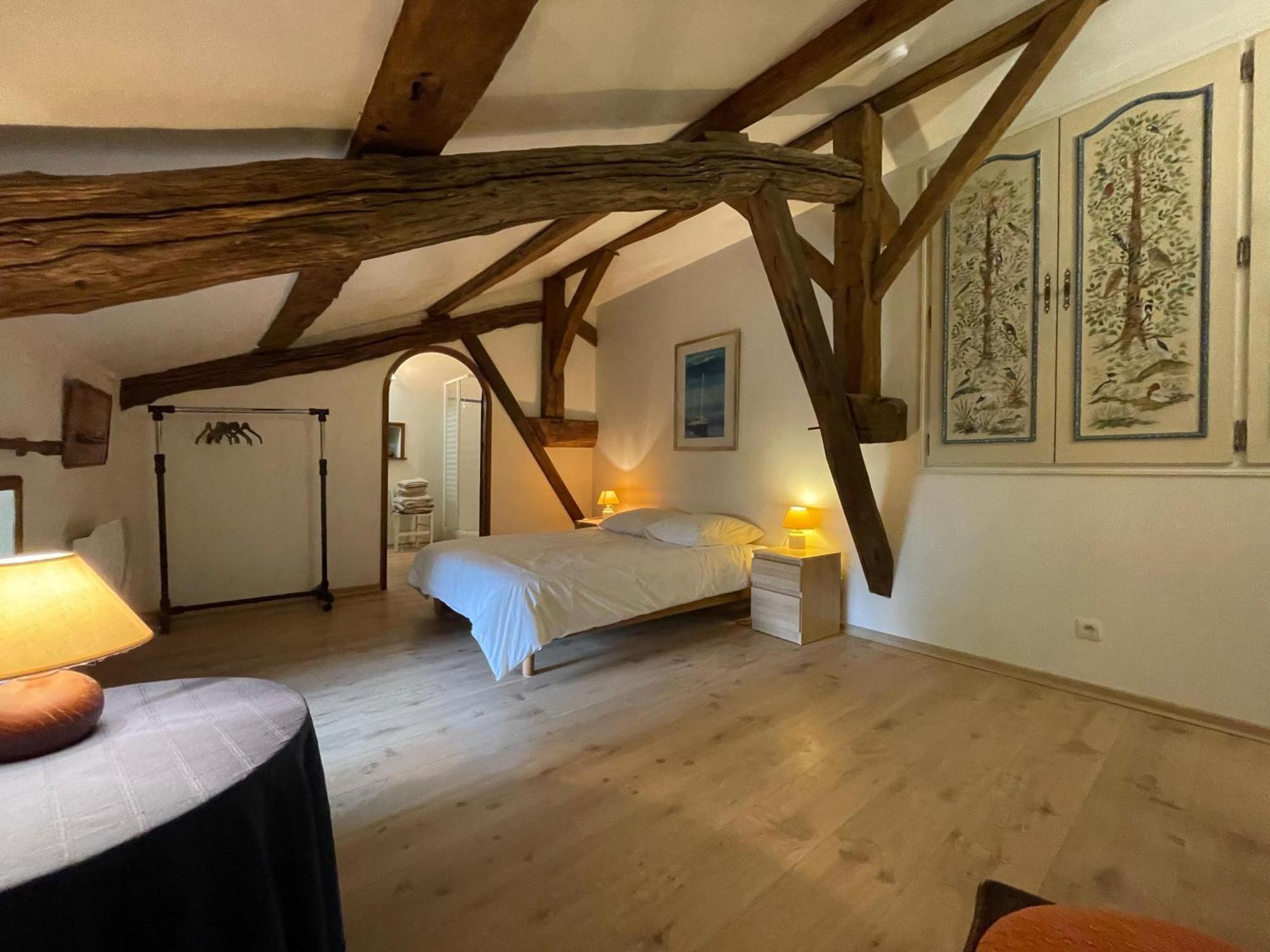 Holiday home Le Prieure Saint Pierre, Et D'hotes Dans Un Parc Classe *